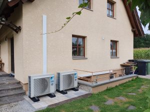 Komplett-Umstellung von Nachtspeicheröfen auf Klimaanlagen / Privates Wohnhaus